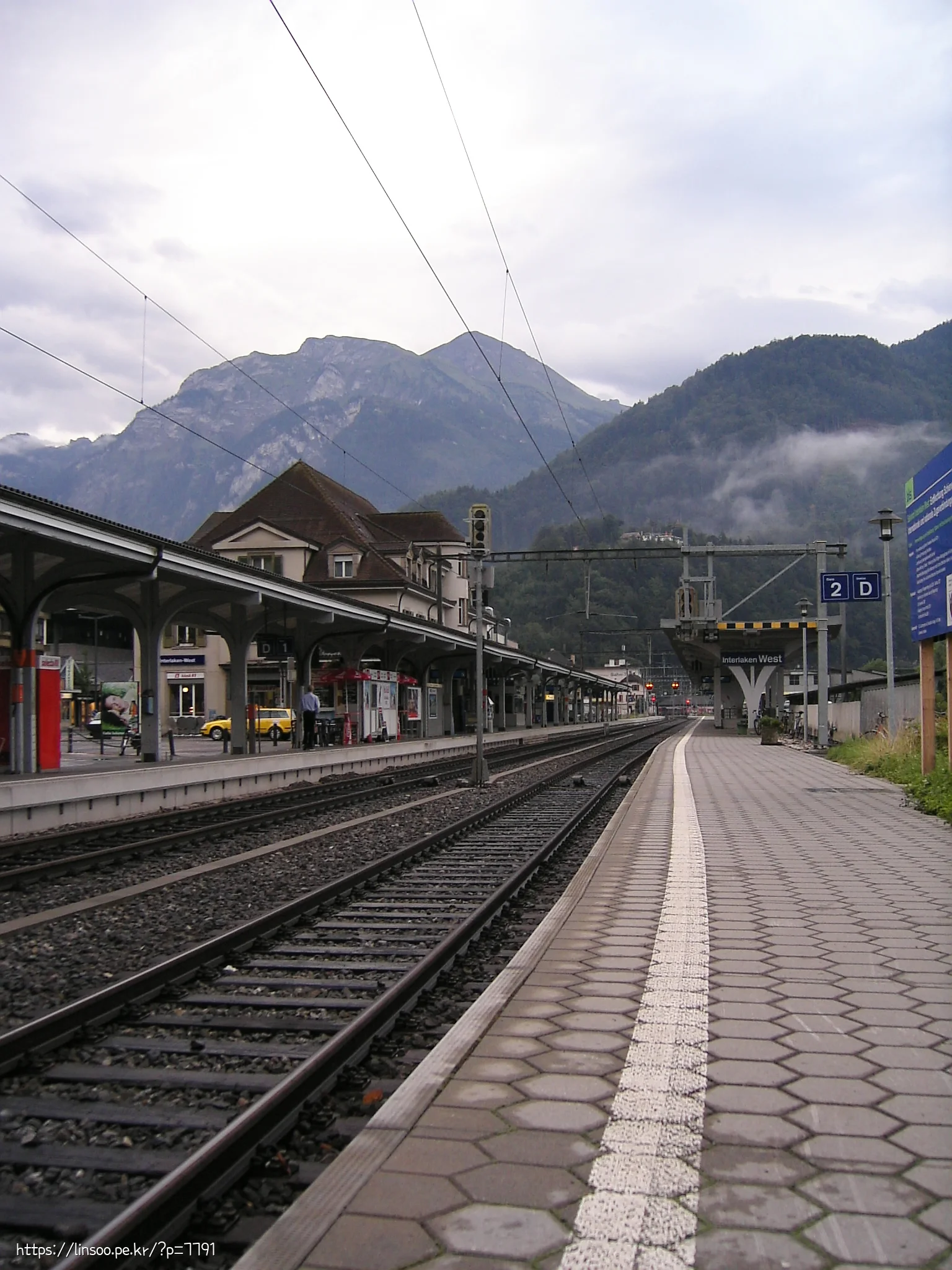 스위스 인터라칸 역