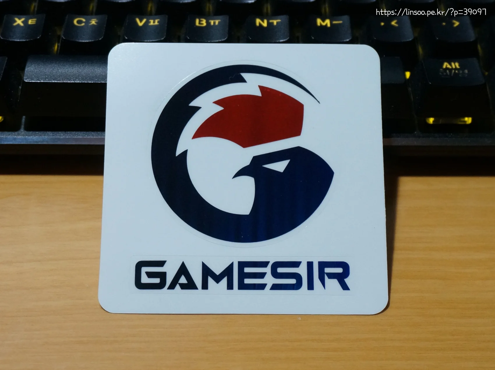 Gamesir G7 SE 동봉된 치킨(?) 로고 스티커